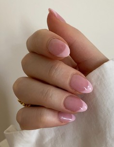 MANICURE + POSE COMPLÈTE EN...